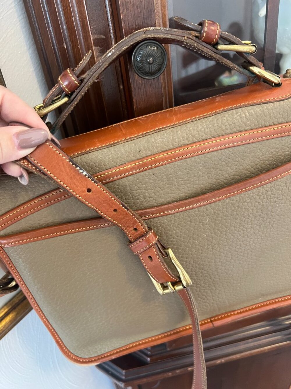 Vintage Dooney & Bourke All-Weather Leather Crossbody – Taupe & British Tan - Picture 9 of 15